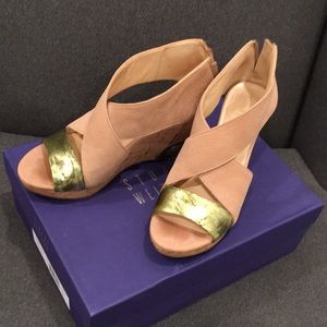 Cole Haan/Nike Air platform sandal. Neutral and gold cork wedge. Sz 6.